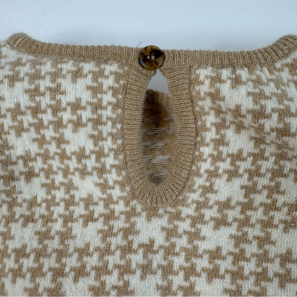 Vintage Wool Houndstooth Sweater - Picture 3 of 4